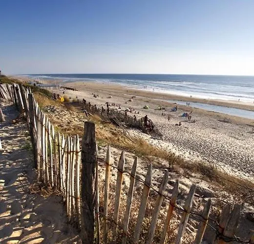 Duplex Classe 2 Etoiles Avec Parking Privatif Pour 6 Personnes